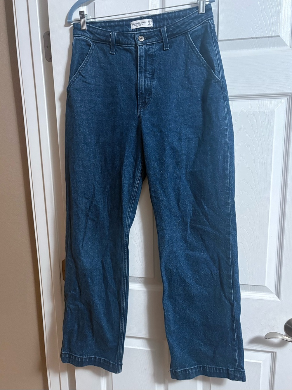 Abercrombie & Fitch the 90's relaxed jean high rise curve love 8